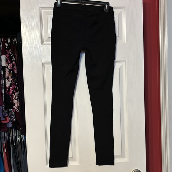 Altar’d state black pants size 26/3 stretchy only back pockets. Juniors size - Picture 3 of 4